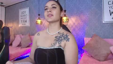 Snapshot of emiily_w1 chatting on 02/07/25, 09:58 Emily online show from 02/07/25, 09:58