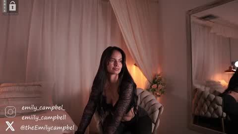 Snapshot of emiilycampbell chatting on 01/24/25, 02:39 Emily Campbell online show from 01/24/25, 02:39