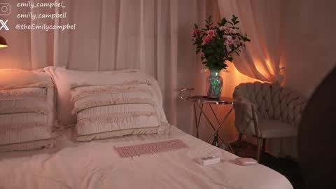 Emily Campbell online show from 11/07/25, 08:42