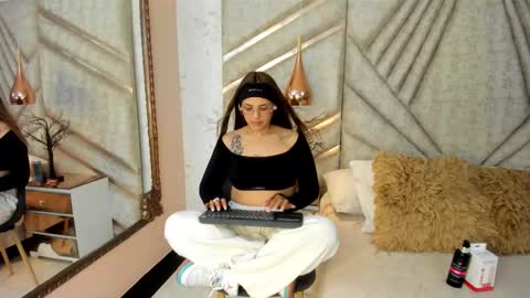 Emy online show from 02/27/26, 12:10