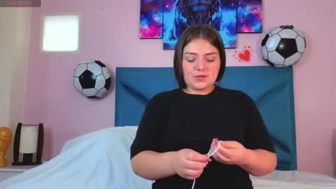 emiilysthone online show from 07/01/26, 01:45