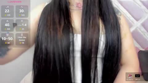 emilayton_ online show from 10/18/25, 06:30