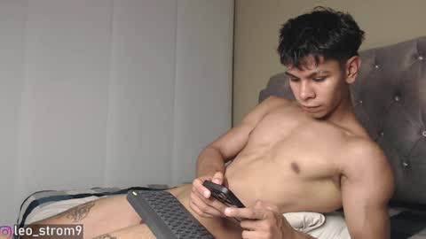 Snapshot of emile_239 chatting on 12/29/24, 03:33 emile_239 online show from 12/29/24, 03:33