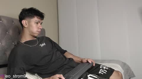 Snapshot of emile_239 chatting on 02/17/25, 03:36 emile_239 online show from 02/17/25, 03:36