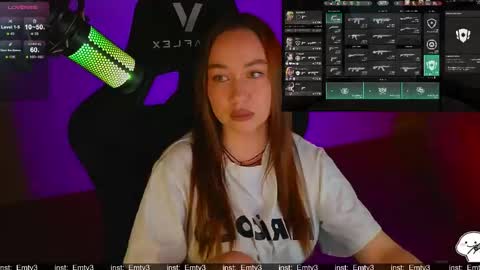 Emili online show from 04/01/26, 01:41