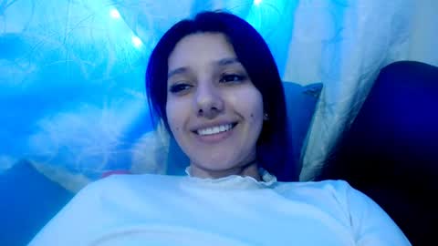 Snapshot of emili_riders chatting on 01/06/25, 02:03 emili riders online show from 01/06/25, 02:03