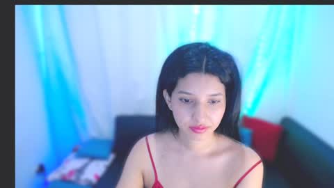 Snapshot of emili_riders chatting on 01/11/25, 11:02 emili riders online show from 01/11/25, 11:02