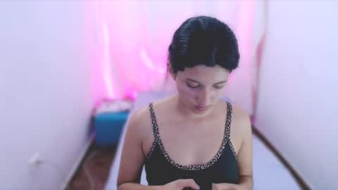 Snapshot of emili_riders chatting on 01/23/25, 10:11 emili riders online show from 01/23/25, 10:11