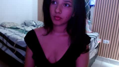 Snapshot of emili_riders chatting on 03/06/25, 03:13 emili riders online show from 03/06/25, 03:13