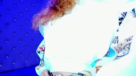 Snapshot of emili_rouse_ chatting on 10/12/25, 07:57 Emy  online show from 10/12/25, 07:57