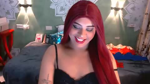 Snapshot of emili_roux chatting on 02/08/25, 11:22 Emili roux online show from 02/08/25, 11:22