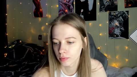 emili_sweet__ online show from 02/12/25, 03:16