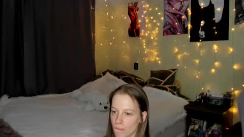 emili_sweet__ online show from 02/16/25, 01:47