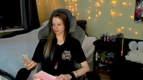 emili_sweet__ online show from 03/10/25, 03:30