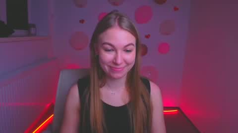 Snapshot of emilia_ilia chatting on 02/27/25, 03:26 Emilia online show from 02/27/25, 03:26