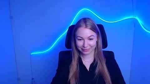 Snapshot of emilia_ilia chatting on 09/10/25, 05:18 Emilia online show from 09/10/25, 05:18