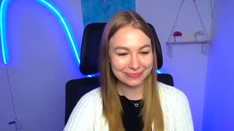 Snapshot of emilia_ilia chatting on 10/26/25, 06:30 Emilia online show from 10/26/25, 06:30