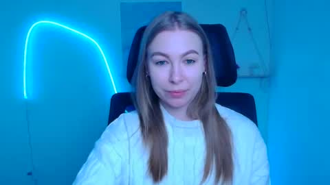 Emilia online show from 01/19/26, 06:28