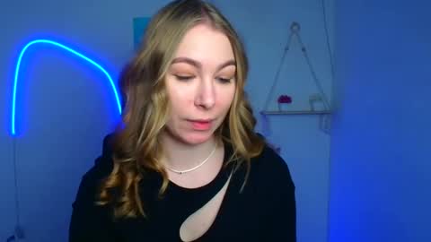 Emilia online show from 02/14/26, 06:43