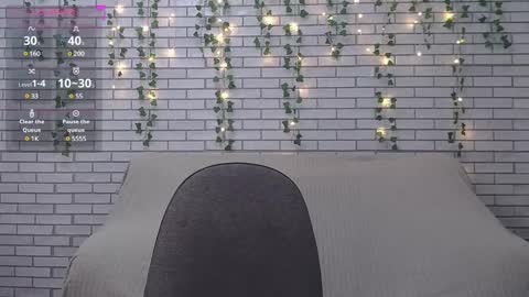 Snapshot of emiliaduchess chatting on 02/27/25, 12:45 Amili online show from 02/27/25, 12:45