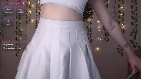 Snapshot of emiliaduchess chatting on 03/06/25, 12:41 Amili online show from 03/06/25, 12:41