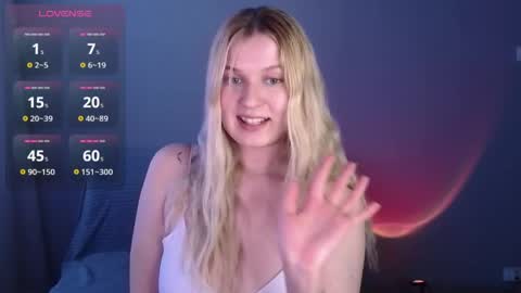 Snapshot of emiliaduchess chatting on 05/11/26, 10:54 Amili online show from 05/11/26, 10:54