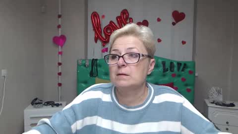 EmiliaGree online show from 10/01/25, 05:19