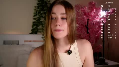 Snapshot of emiliaheather chatting on 05/23/26, 09:02 Tessa online show from 05/23/26, 09:02