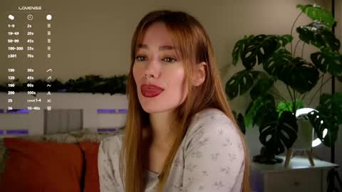 Tessa online show from 07/21/26, 12:02