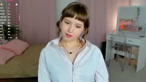 Call me Emilia next stream on Friday at 10 AM GMT online show from 06/12/26, 09:25
