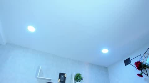 Snapshot of emiliarose_ chatting on 09/13/25, 09:36 EmiliaRose online show from 09/13/25, 09:36
