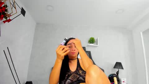 EmiliaRose online show from 11/20/25, 08:52