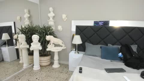 Emilio online show from 12/01/25, 09:47