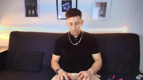 EMILIOCUM online show from 06/19/26, 04:28