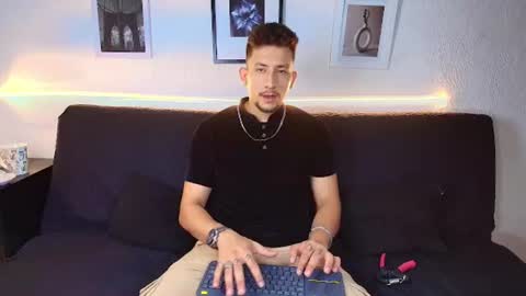 EMILIOCUM online show from 06/27/26, 03:22