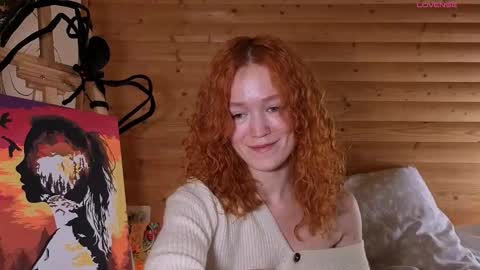 Snapshot of emiliyafox chatting on 11/02/25, 01:35 Emi online show from 11/02/25, 01:35