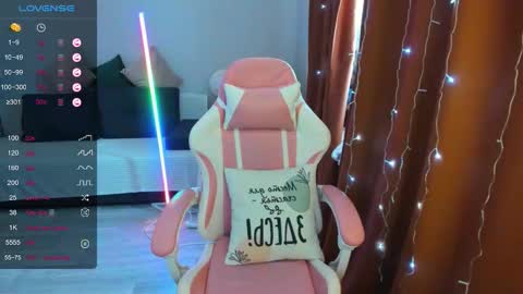 Emiliya online show from 02/04/26, 06:41