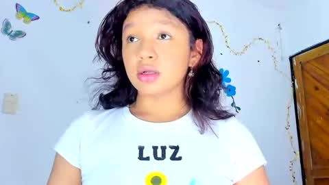 Snapshot of emilly_coper18 chatting on 02/13/25, 05:33 emily online show from 02/13/25, 05:33