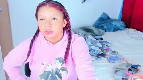 Snapshot of emilly_coper18 chatting on 09/28/25, 06:19 emily online show from 09/28/25, 06:19