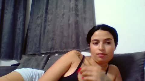 Emilly and Daniel online show from 11/17/25, 07:41