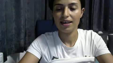 Emilly and Daniel online show from 07/05/26, 06:59