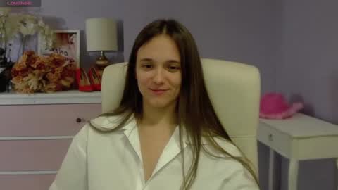 Snapshot of emilly_lust99 chatting on 01/25/25, 10:51 Emilly online show from 01/25/25, 10:51