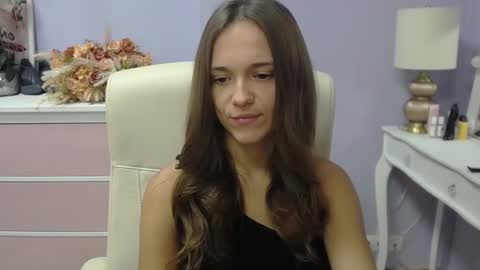 Snapshot of emilly_lust99 chatting on 11/14/25, 07:51 Emilly online show from 11/14/25, 07:51