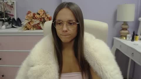 Snapshot of emilly_lust99 chatting on 11/23/25, 03:01 Emilly online show from 11/23/25, 03:01