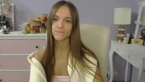 Snapshot of emilly_lust99 chatting on 12/02/25, 07:36 Emilly online show from 12/02/25, 07:36