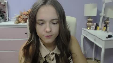 Snapshot of emilly_lust99 chatting on 12/04/25, 07:50 Emilly online show from 12/04/25, 07:50