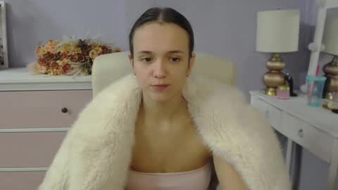 Snapshot of emilly_lust99 chatting on 02/17/26, 07:38 Emilly online show from 02/17/26, 07:38