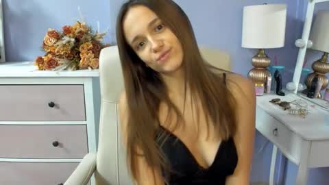 Snapshot of emilly_lust99 chatting on 02/25/26, 07:29 Emilly online show from 02/25/26, 07:29