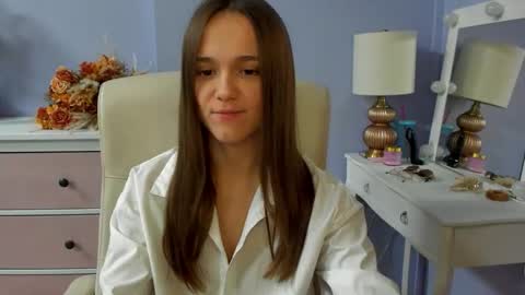 Snapshot of emilly_lust99 chatting on 02/28/26, 07:42 Emilly online show from 02/28/26, 07:42