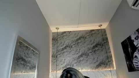 emilly_mell online show from 10/17/25, 11:24